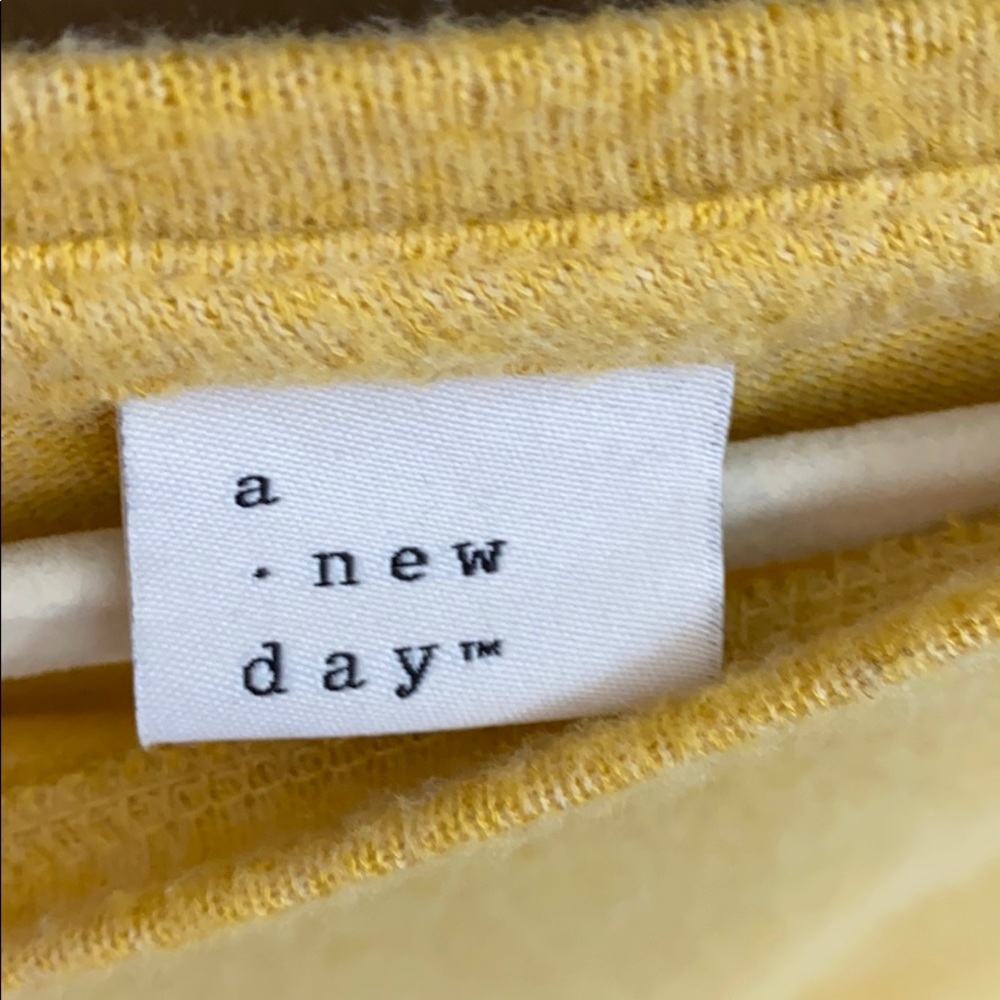 Sweater - Picture 2 of 2
